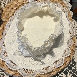 Vintage Handmade Lace Doily Bread Holder